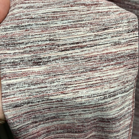 Lululemon Close to Crossing Long Sleeve *Rulu
Space Dye Camo Plumful Smoke Small - Picture 13 of 16